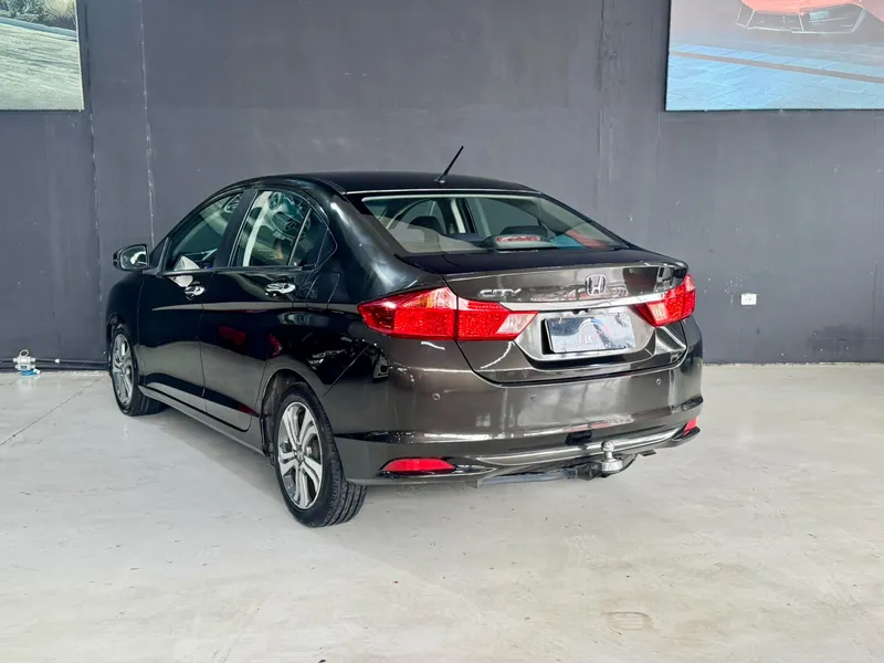 Honda City Marrom