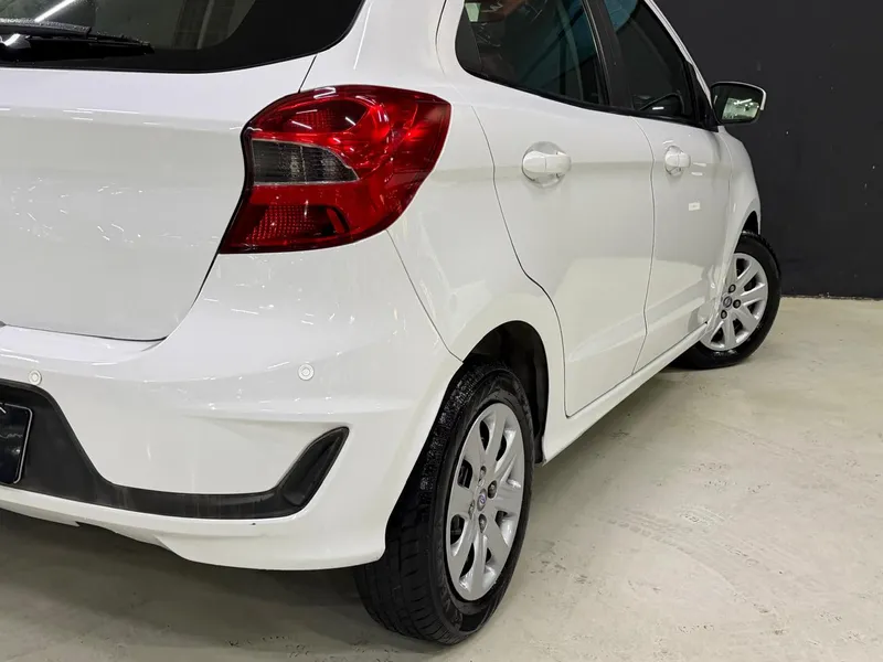 Ford Ka Branco