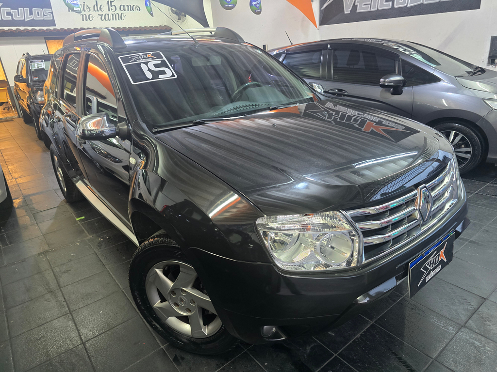 Renault Duster Preto