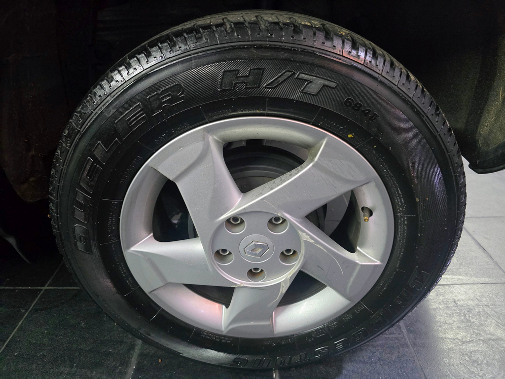 Renault Duster Preto