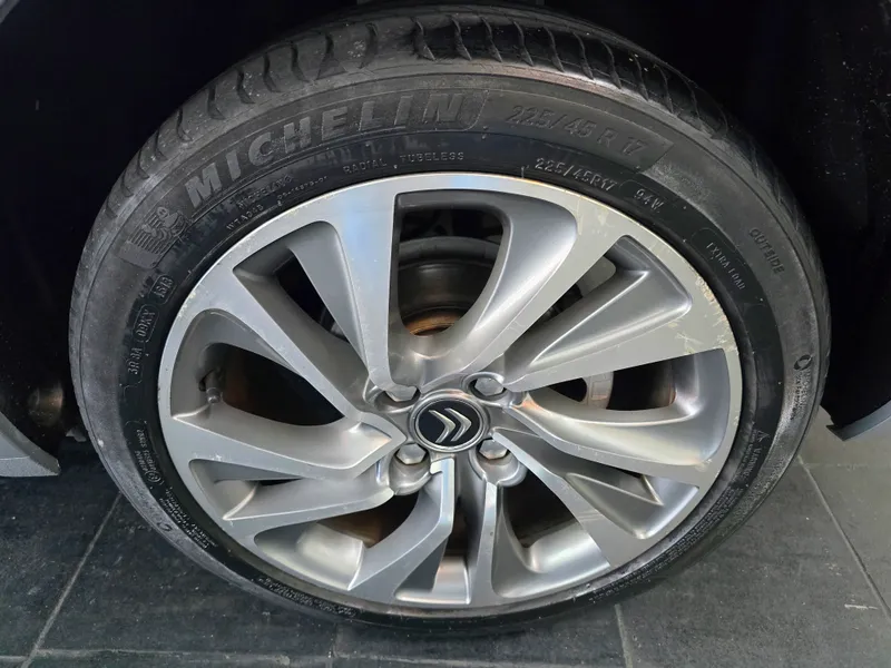 Citroen C4 Lounge Prata