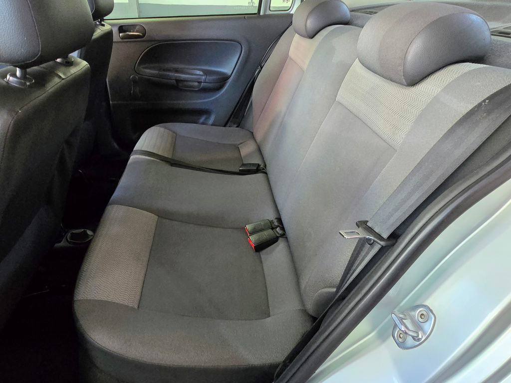 Volkswagen Voyage Prata