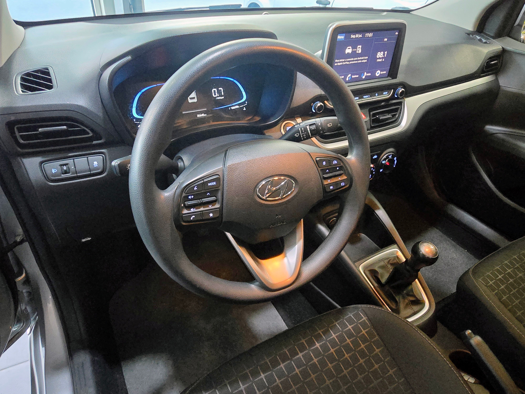 Hyundai HB20 Prata