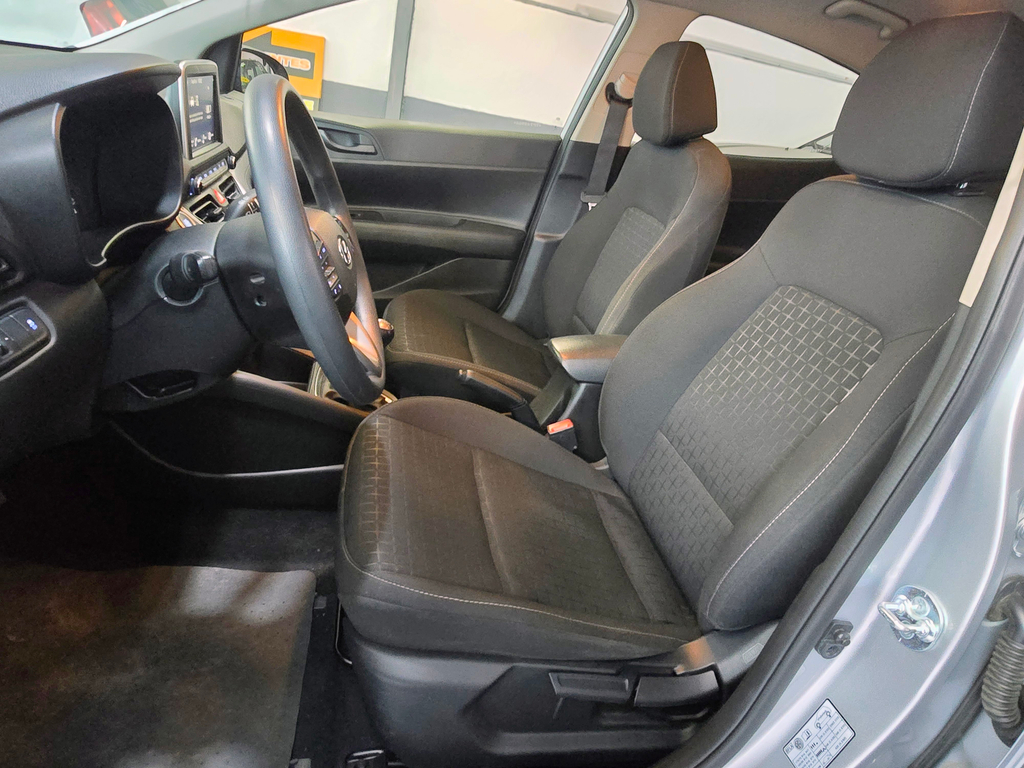 Hyundai HB20 Prata