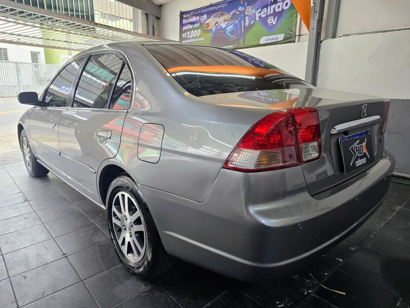 Honda Civic Cinza