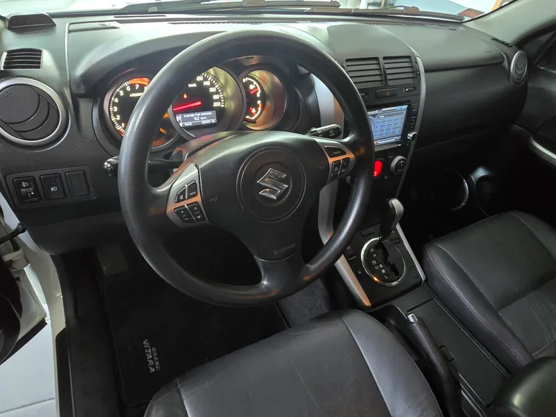 Suzuki Grand Vitara Branco