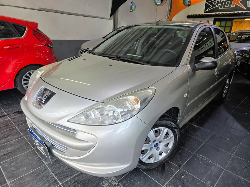 Peugeot 207 Prata