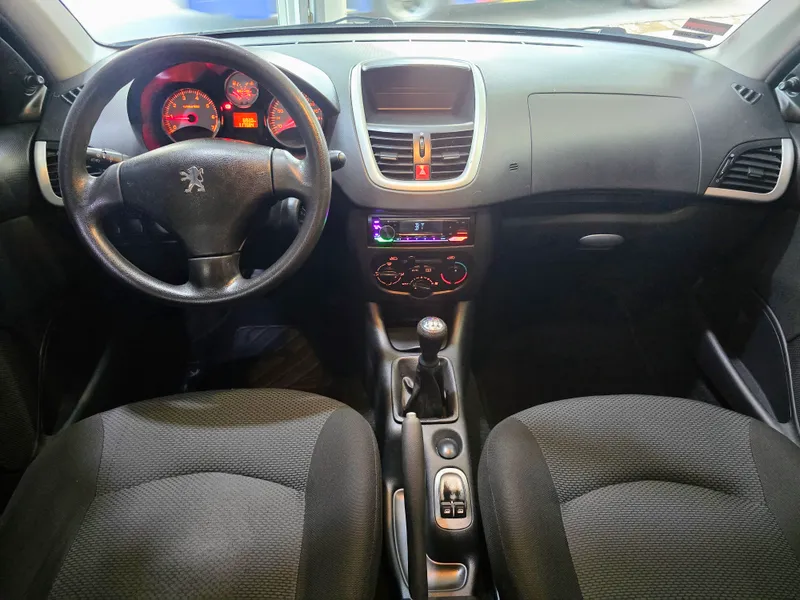 Peugeot 207 Prata