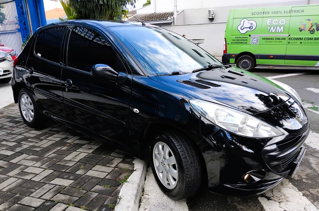 Peugeot 207 Hatch Xr Sport 1.4 8V (flex) - foto 4