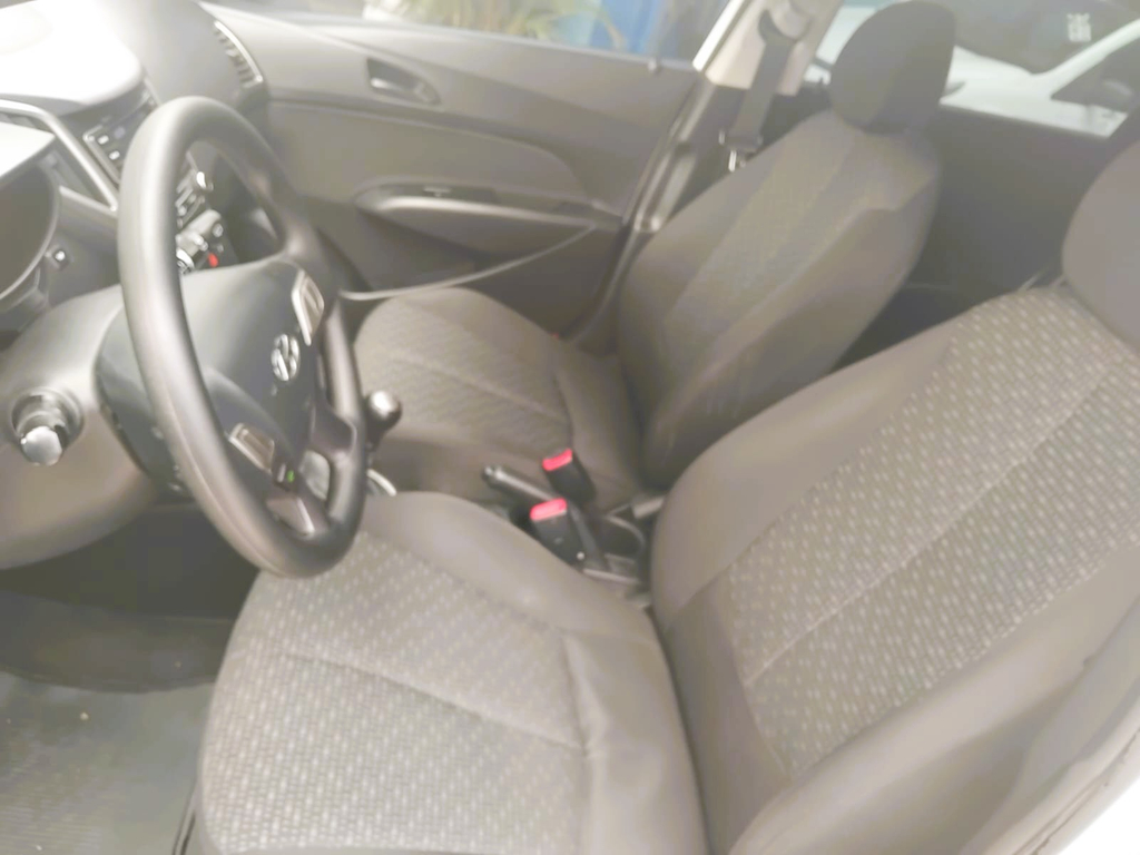 Hyundai HB20 Unique 1.0 Flex 12V Mec. - foto 8