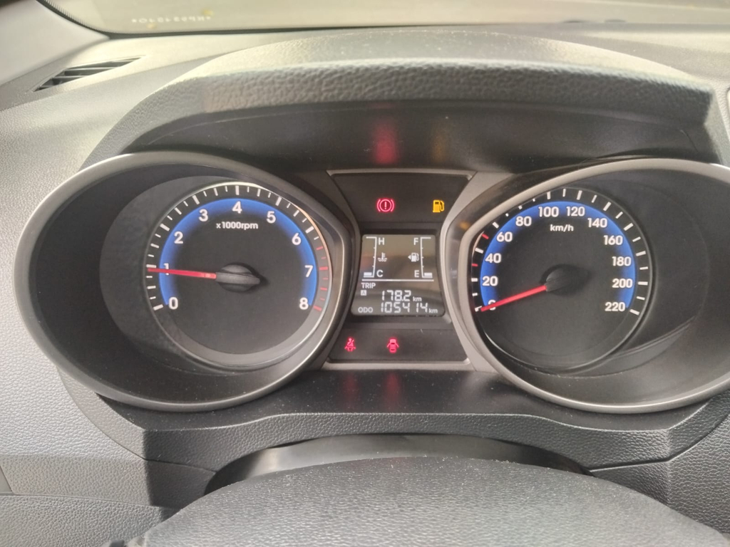 Hyundai HB20 Unique 1.0 Flex 12V Mec. - foto 10