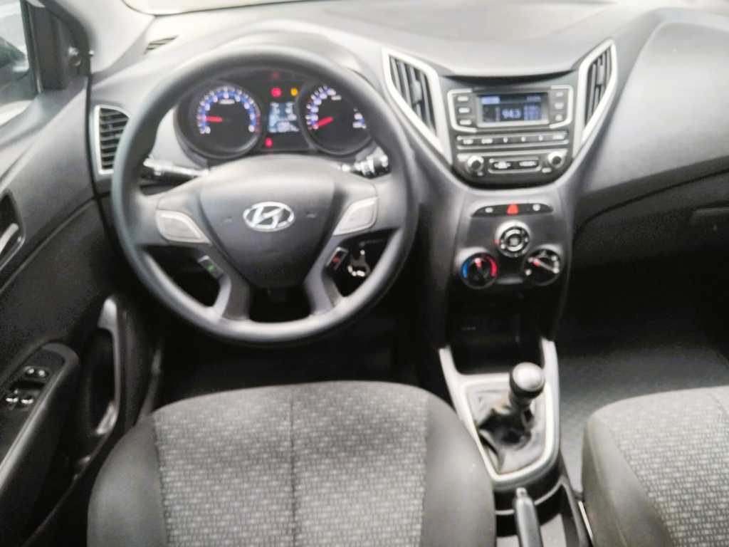 Hyundai HB20 Unique 1.0 Flex 12V Mec. - foto 12