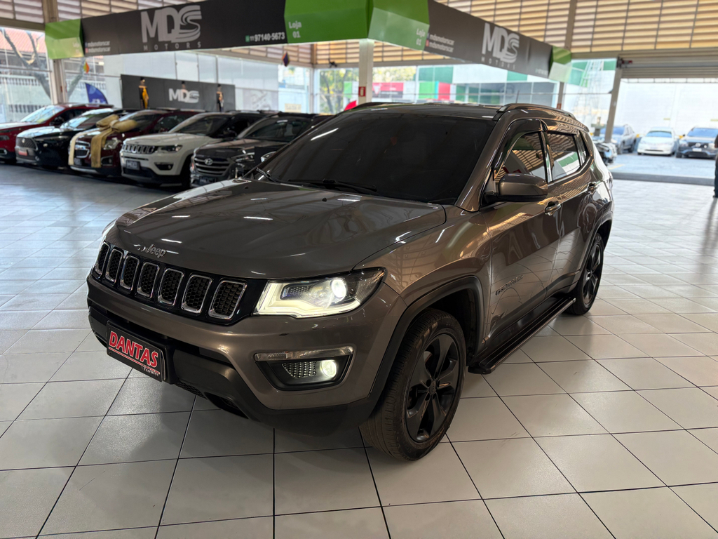 foto do veículo Jeep Compass  LONGITUDE 2.0 4X4 DIES. 16V AUT.