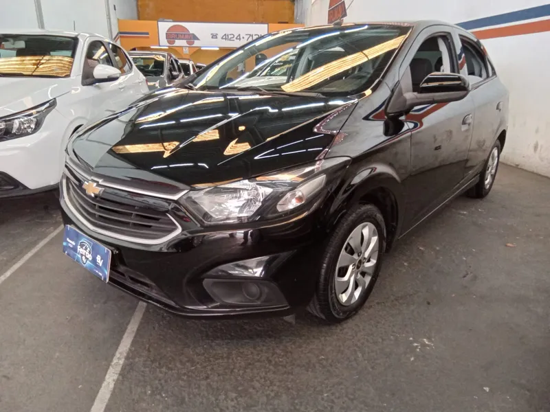 Chevrolet Onix Preto