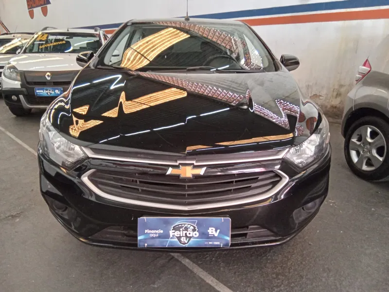 Chevrolet Onix Preto