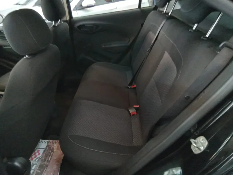 Chevrolet Onix Preto
