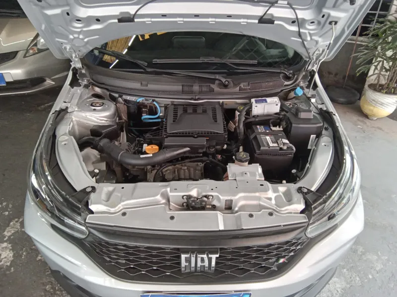 Fiat Argo Prata