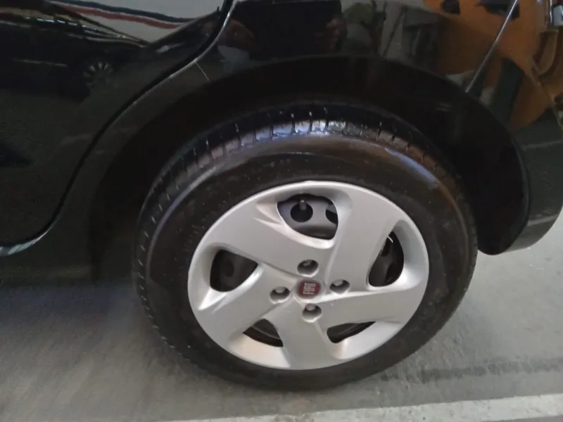 Fiat Mobi Preto