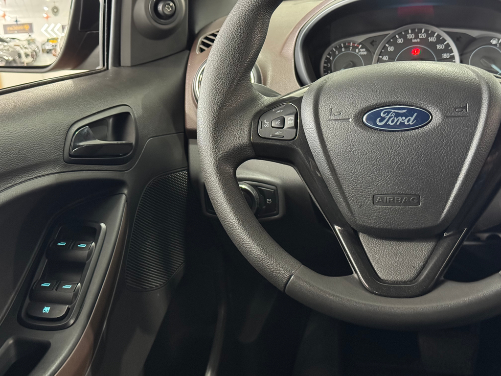 Ford Ka Marrom