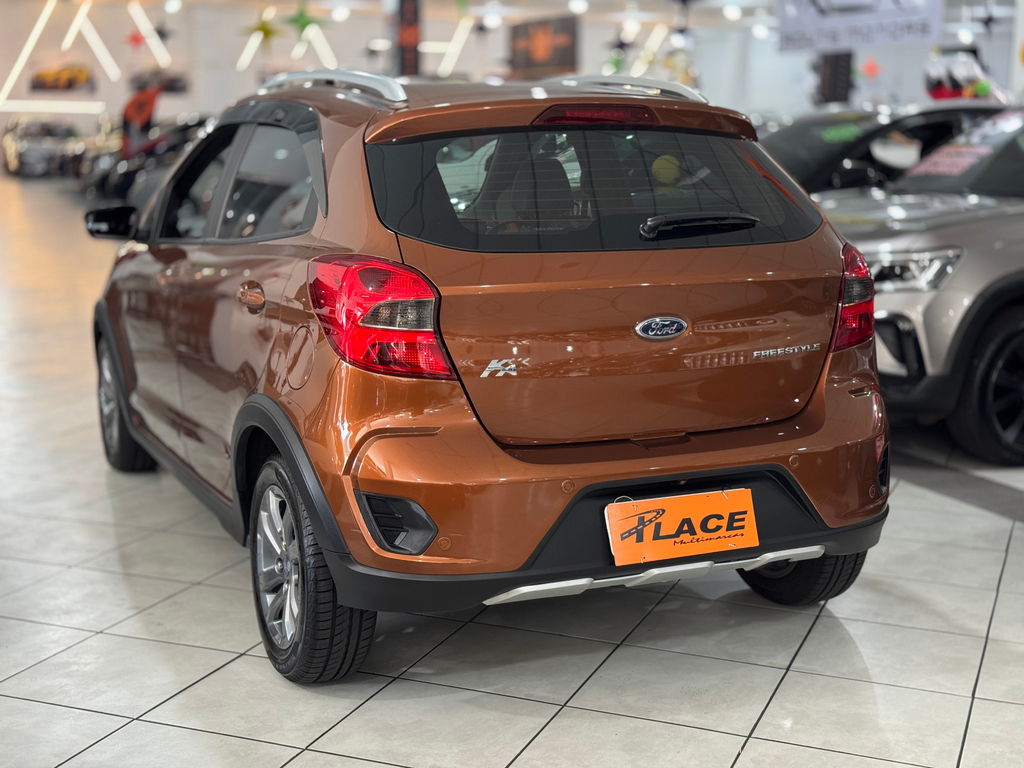 Ford Ka Marrom