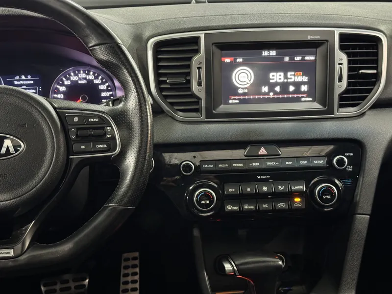 Kia Sportage Preto
