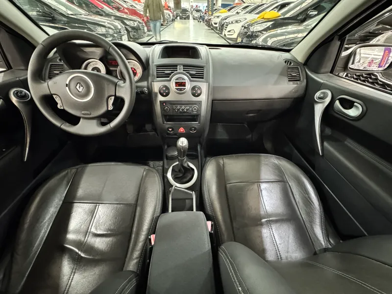 Renault Megane Grand Tour Prata