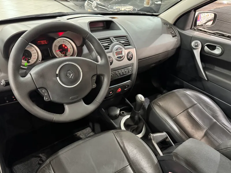 Renault Megane Grand Tour Prata