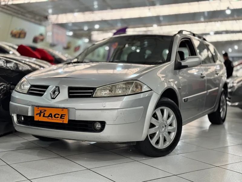 Renault Megane Grand Tour Prata