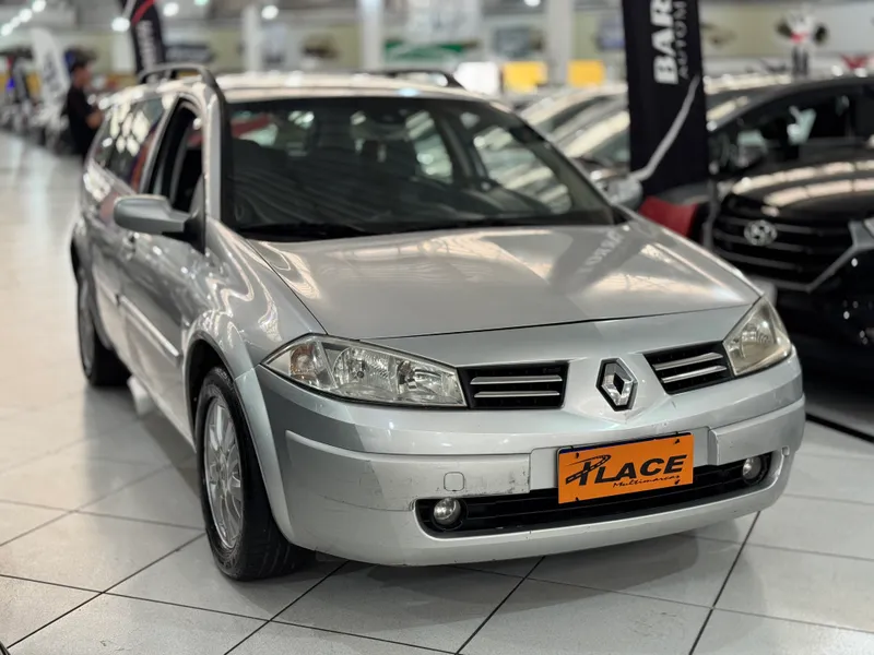 Renault Megane Grand Tour Prata