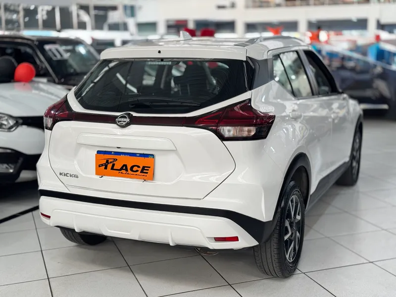 Nissan Kicks Branco