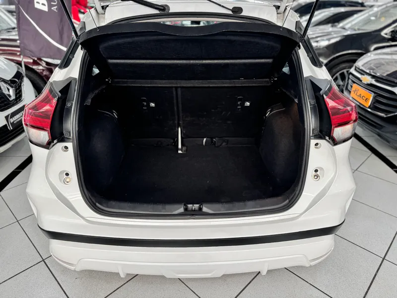 Nissan Kicks Branco