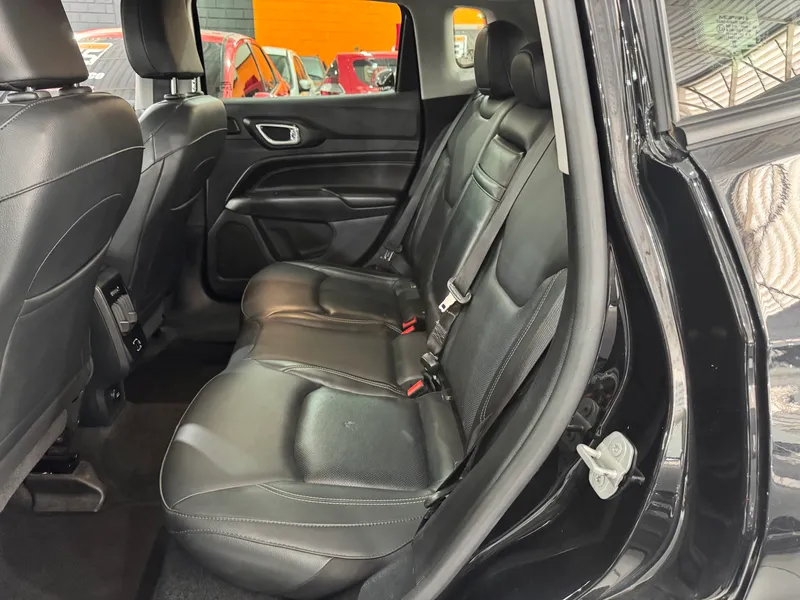 Jeep Compass Preto
