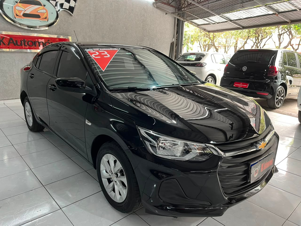 Chevrolet Onix Sedan Preto