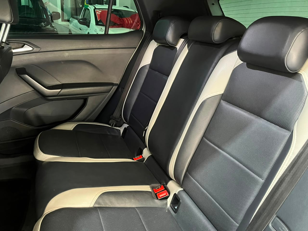 Volkswagen T-Cross Prata