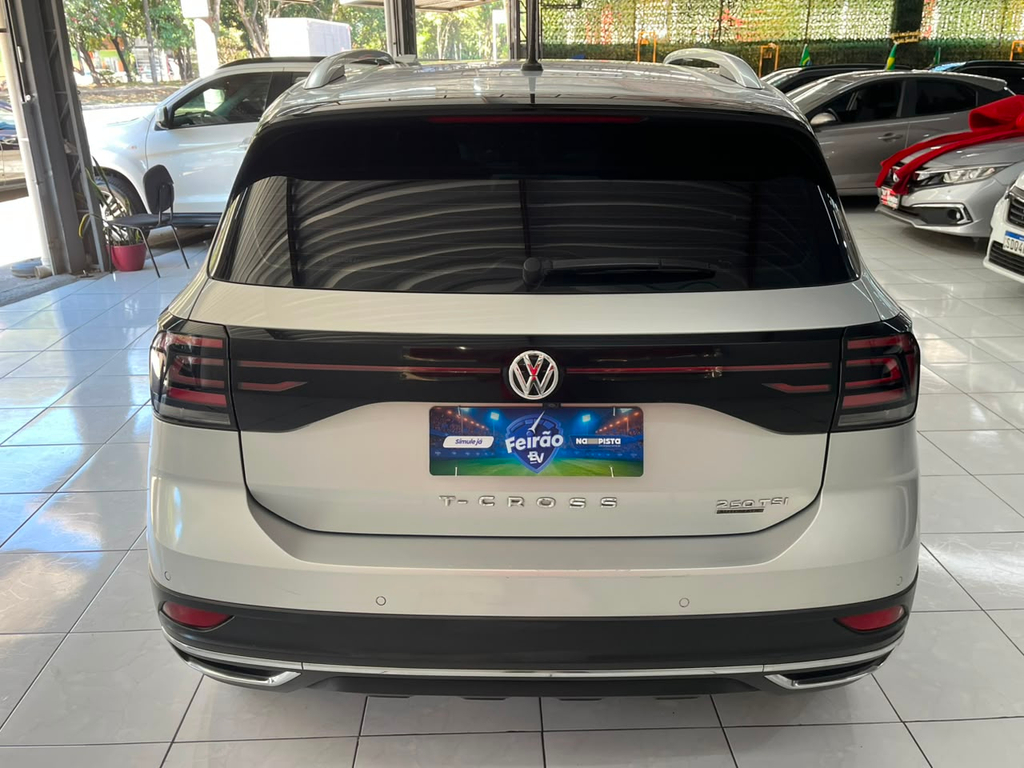Volkswagen T-Cross Prata