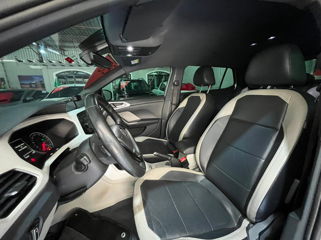 Volkswagen T-Cross Prata