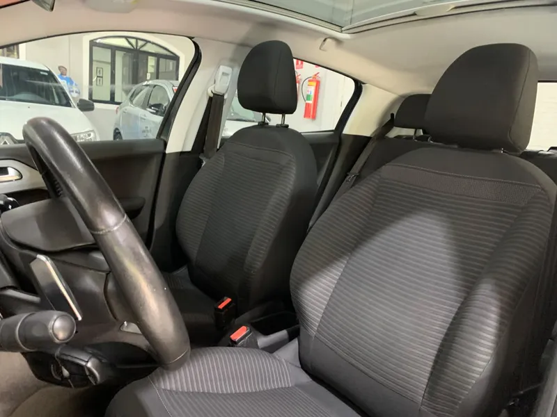 Peugeot 208 Azul