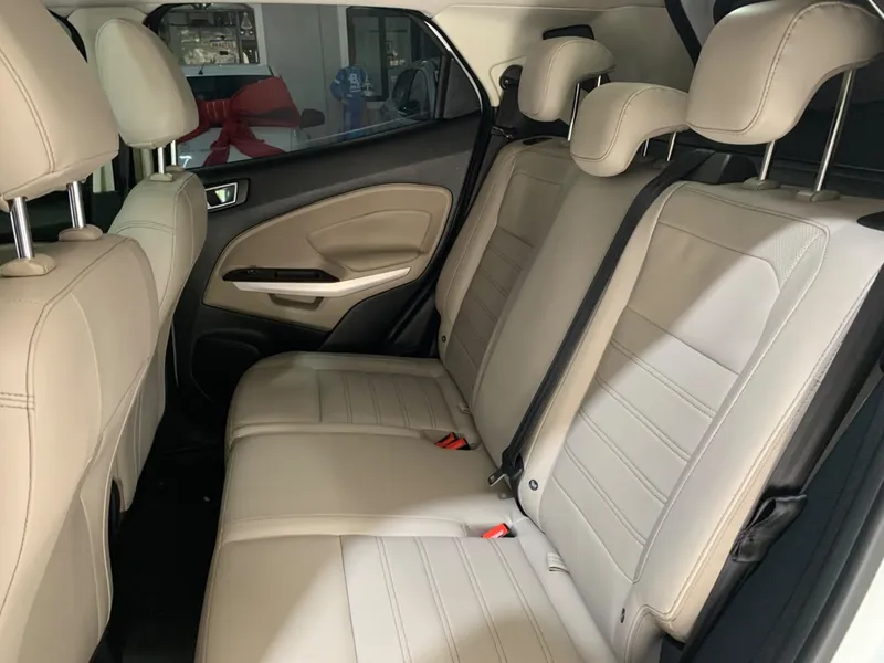 Ford EcoSport Branco