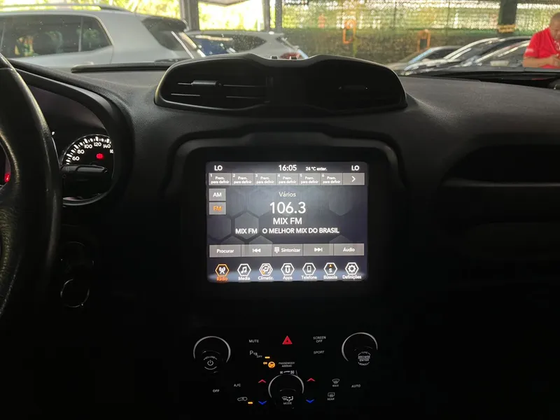 Jeep Renegade Preto