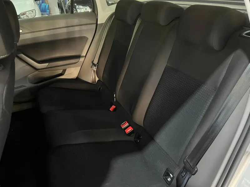 Volkswagen Virtus Prata