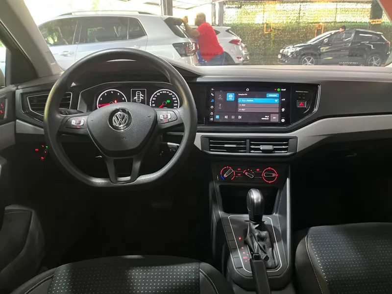 Volkswagen Virtus Prata