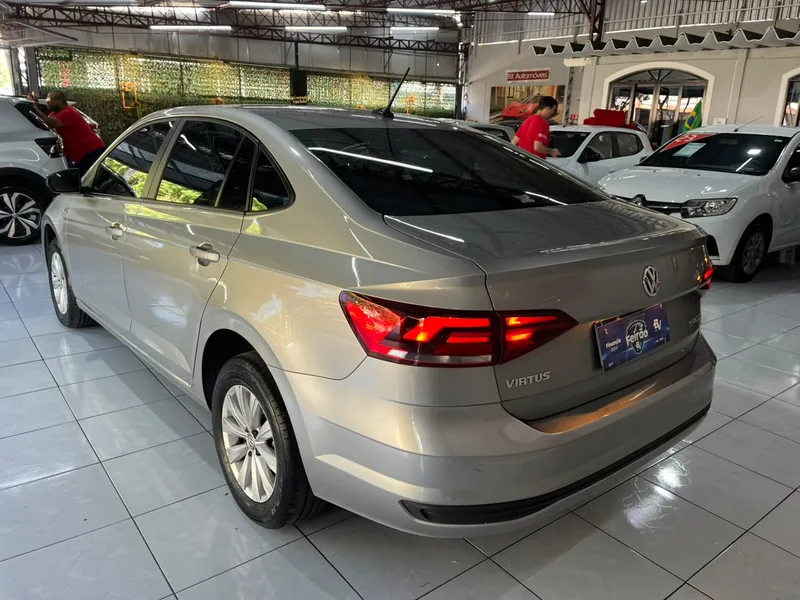 Volkswagen Virtus Prata