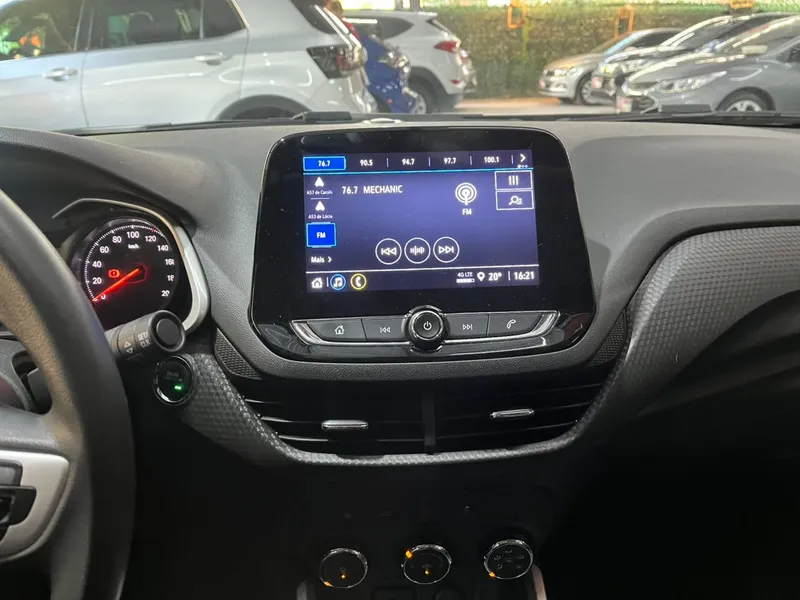 Chevrolet Onix Preto