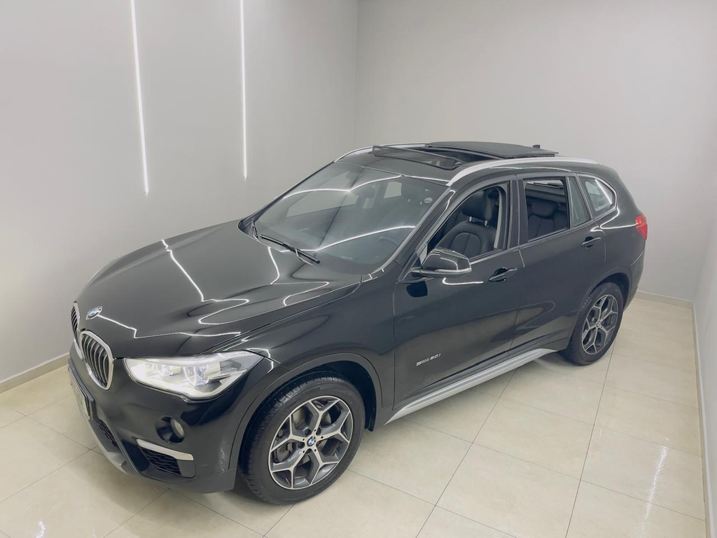 BMW X1 Preto
