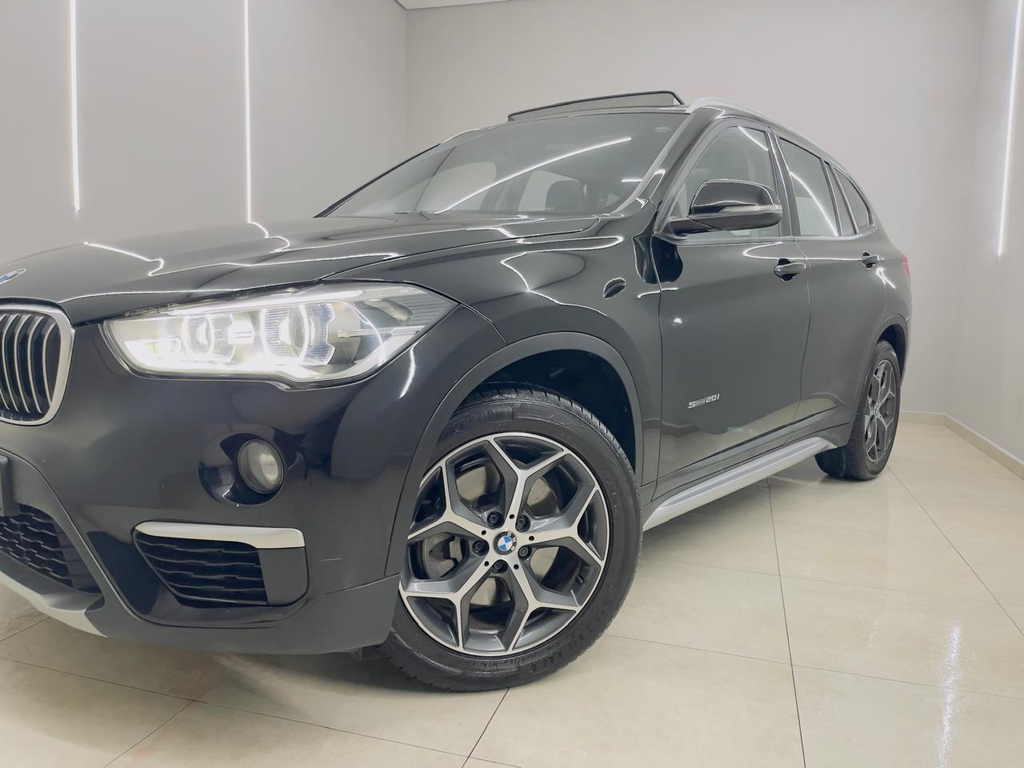 BMW X1 Preto