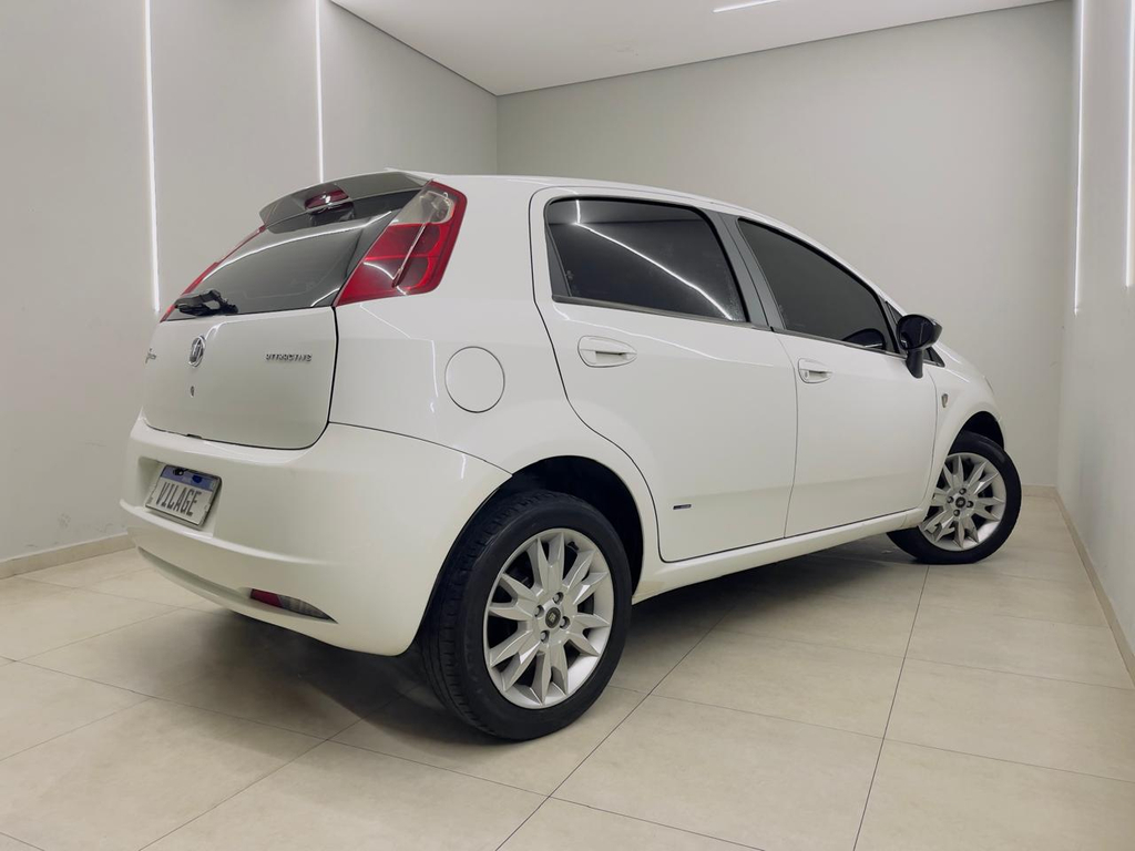 Fiat Punto Branco