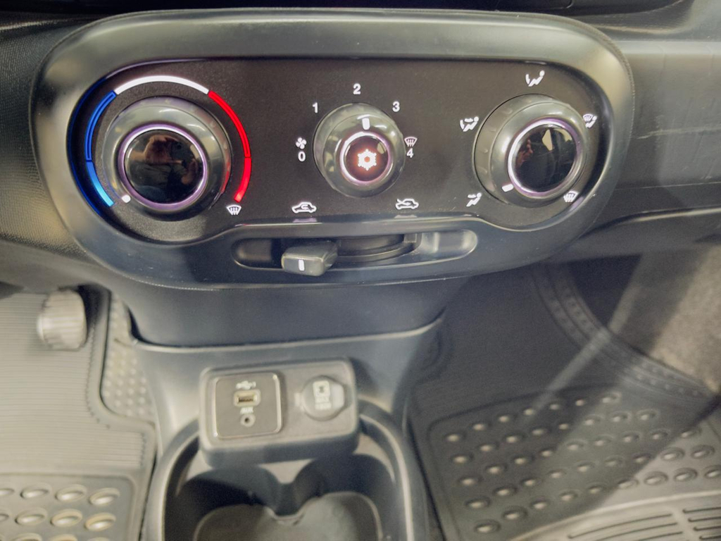 Fiat Mobi Preto