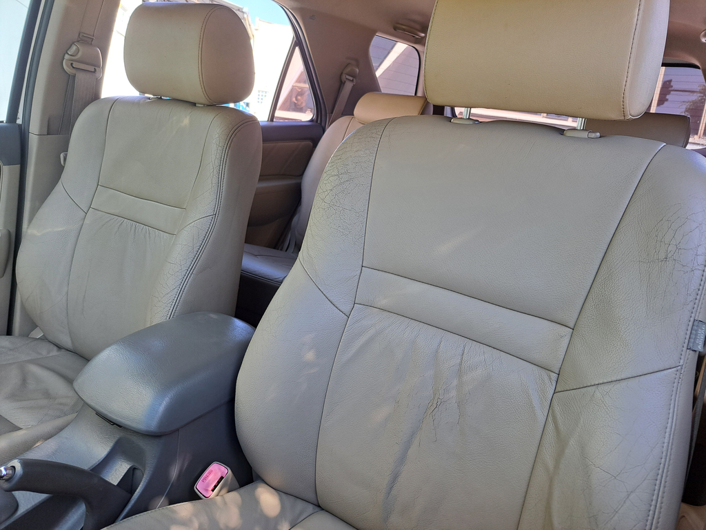 Toyota Hilux SW4 2012