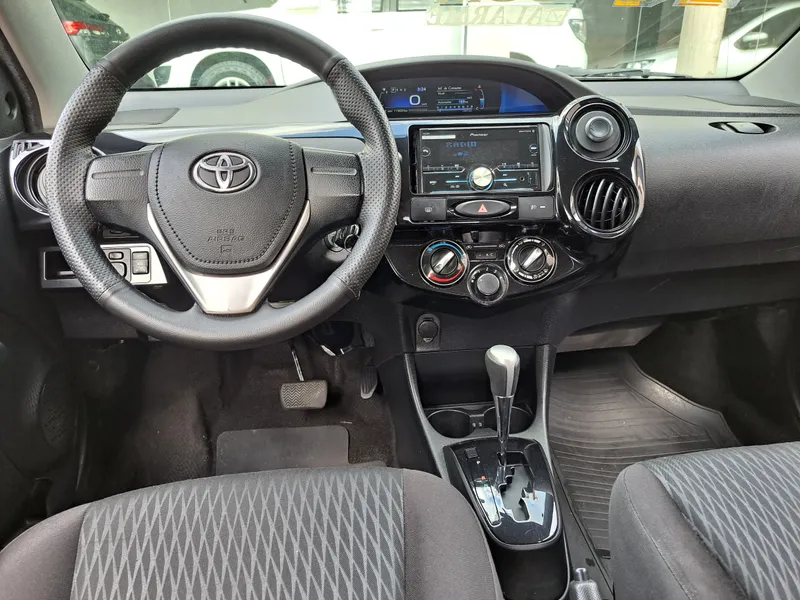 Toyota ETIOS X 2017