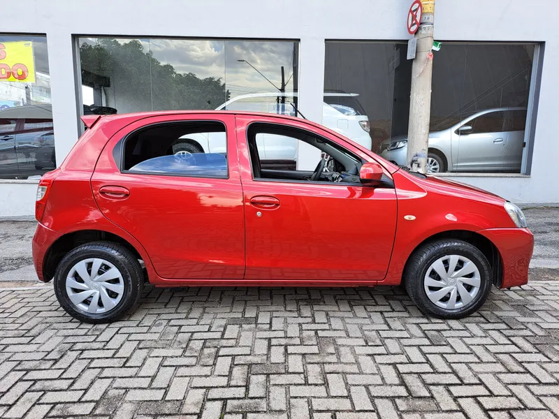 Toyota ETIOS X 2017